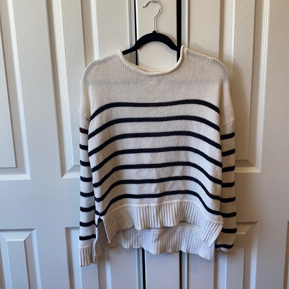 Forever 21 knit sweater